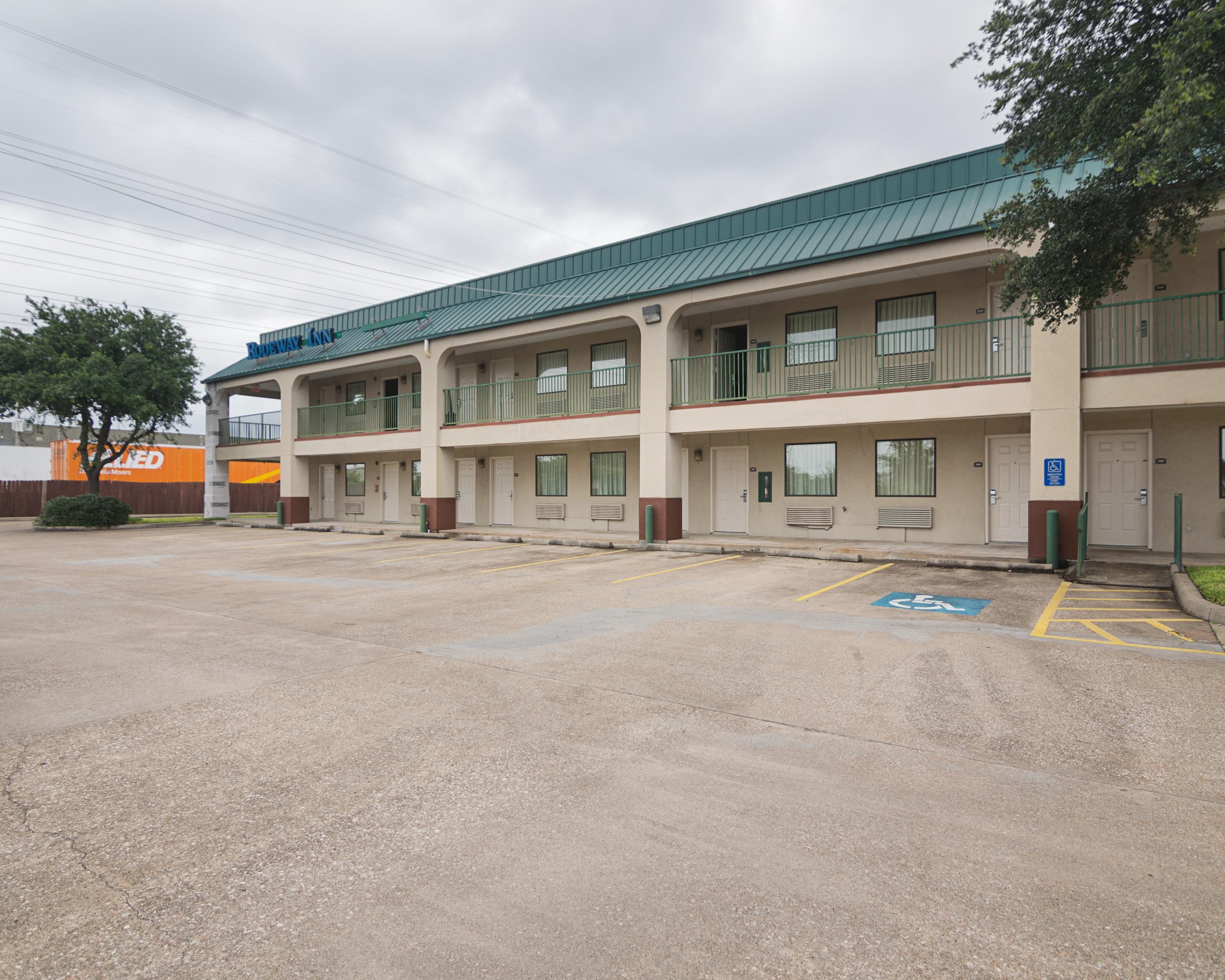 Hotel Rodeway & Hwy 290 Nw Houston
